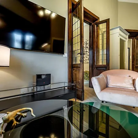 Apartment Yd Bright And Luxury Art Florence