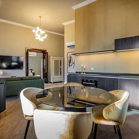 Yd Bright And Luxury Art Apartment Florence